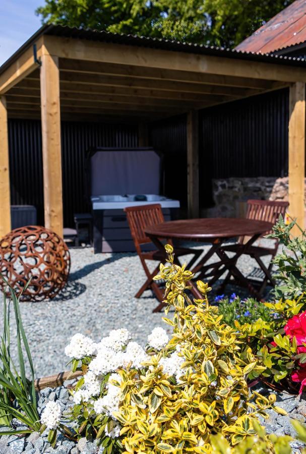 The Shire Luxury Converted Horse Lorry With Private Hot Tub Cyfie Farm Llanfyllin Eksteriør billede